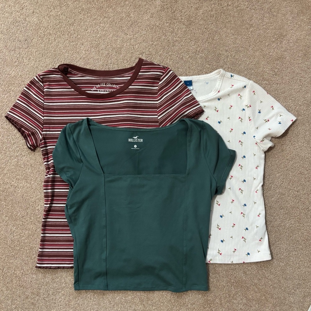 Bundle of Hollister / Old Navy / Aeropostale T Shirts